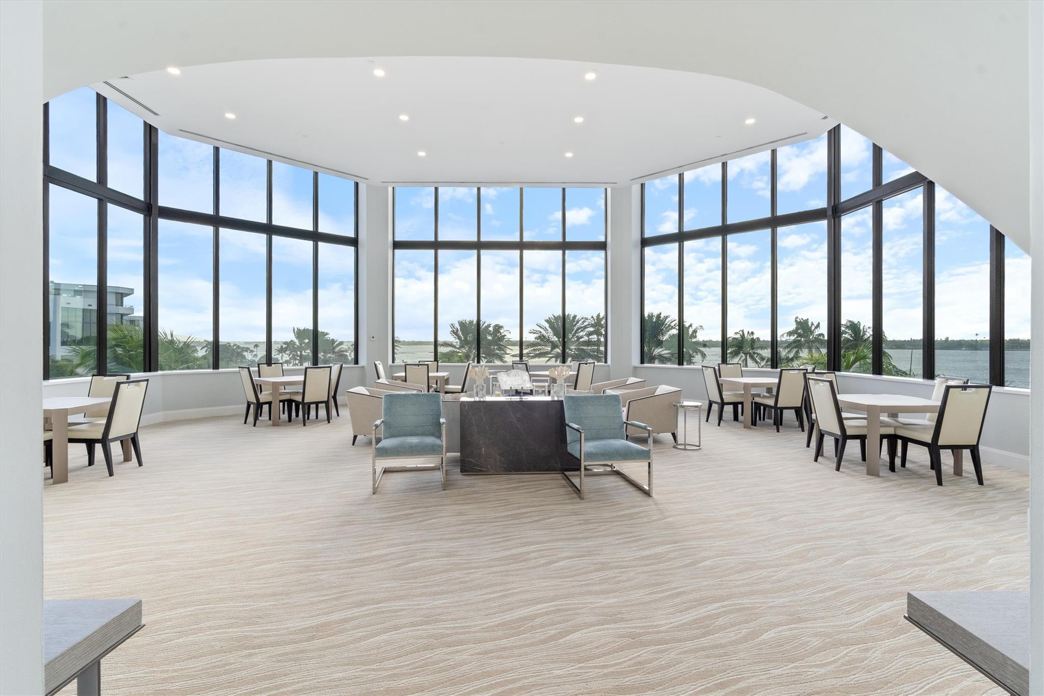 PALM BEACH HAMPTON CONDO - Residential