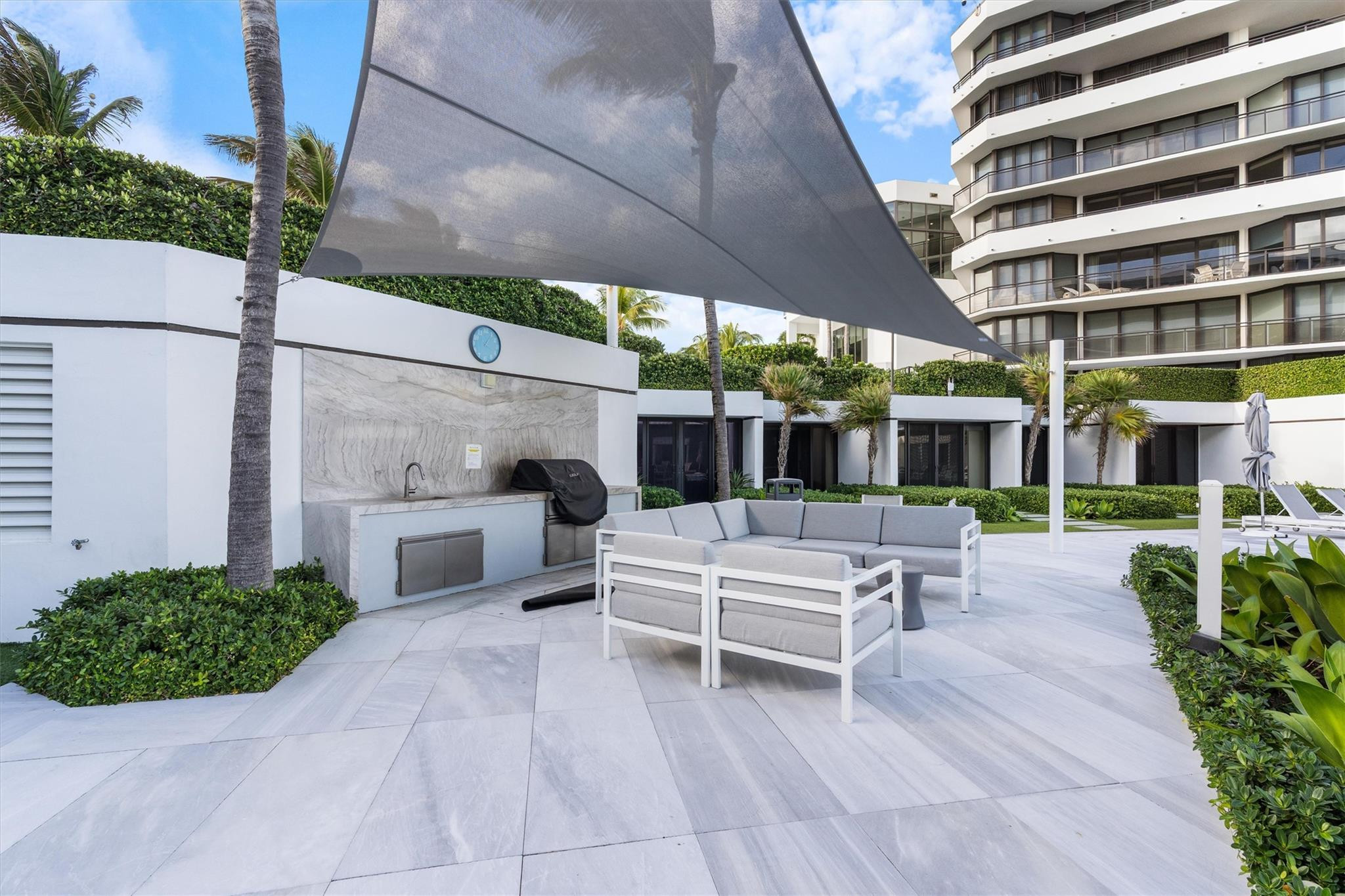 PALM BEACH HAMPTON CONDO - Residential