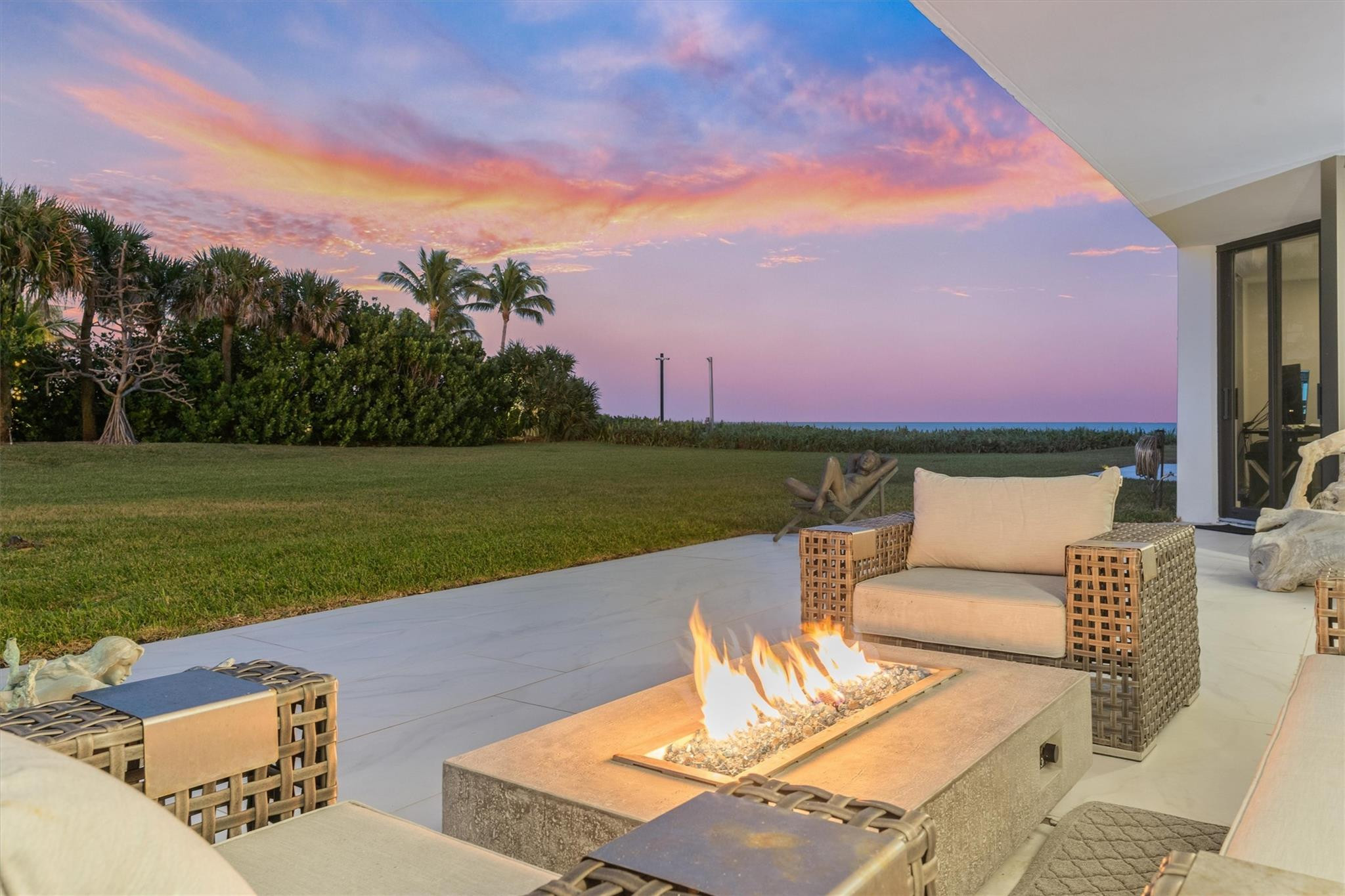 PALM BEACH HAMPTON CONDO - Residential