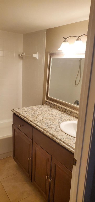 LAKE POINTE CONDOMINIUM N - Residential Lease