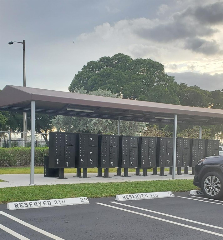 LAKE POINTE CONDOMINIUM N - Residential Lease