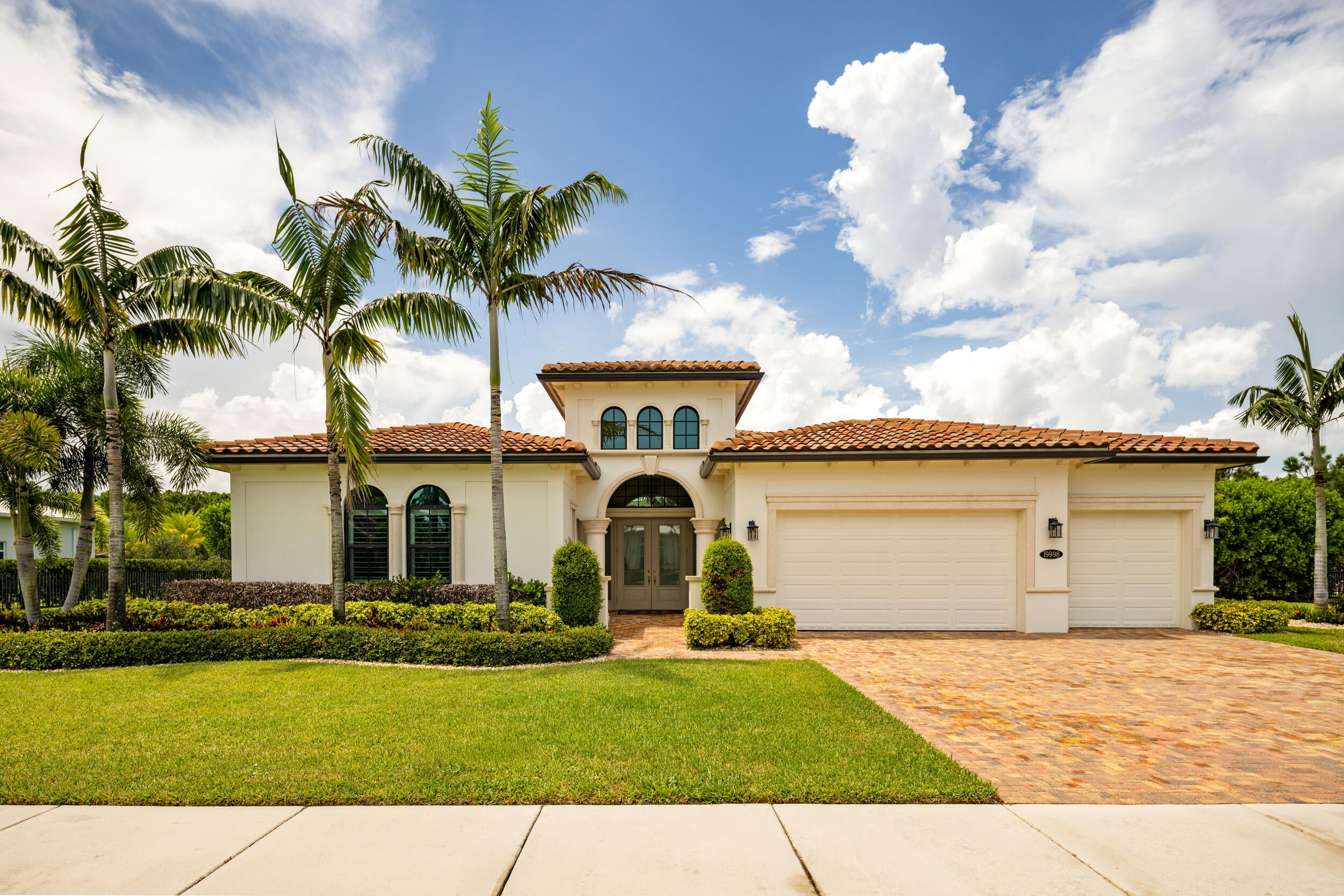 19998 SE Gallberry Drive