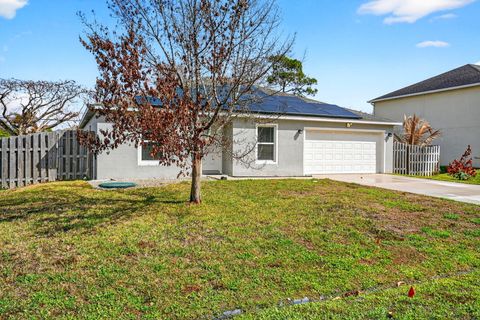 Property photo of 225 Sw Statler Avenue, Port St Lucie, FL 34984