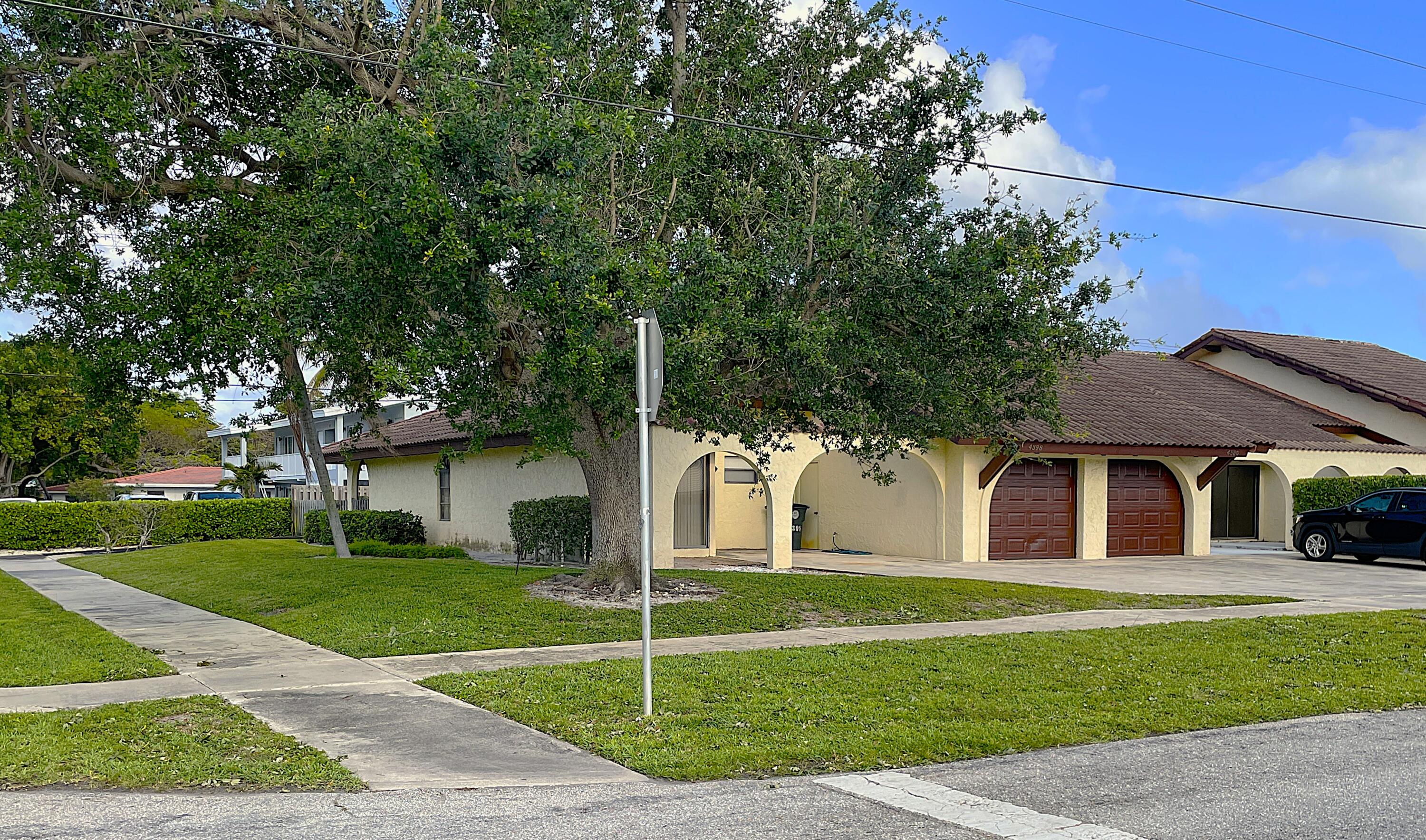 4398 NE 5th Avenue 5