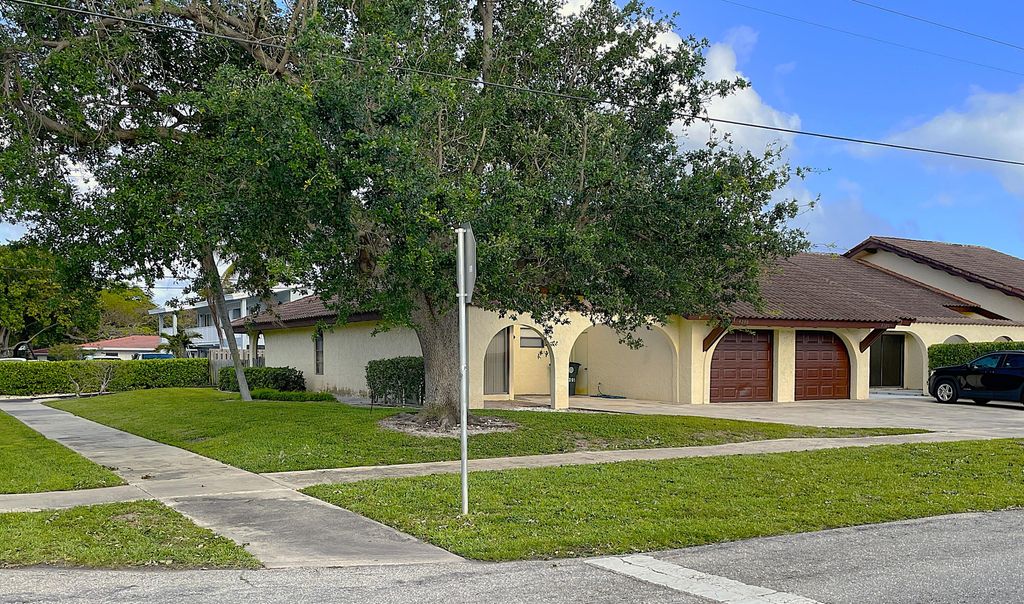 Photo of 4398 NE 5th Avenue #5, Boca Raton, FL 33431 (MLS # B26015272)