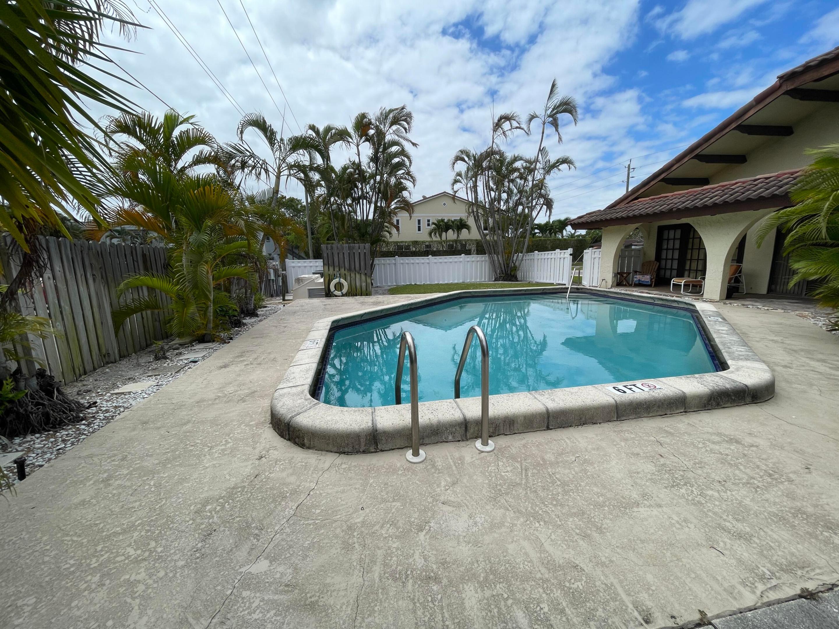 BOCA RICA VILLAS CONDO - Residential