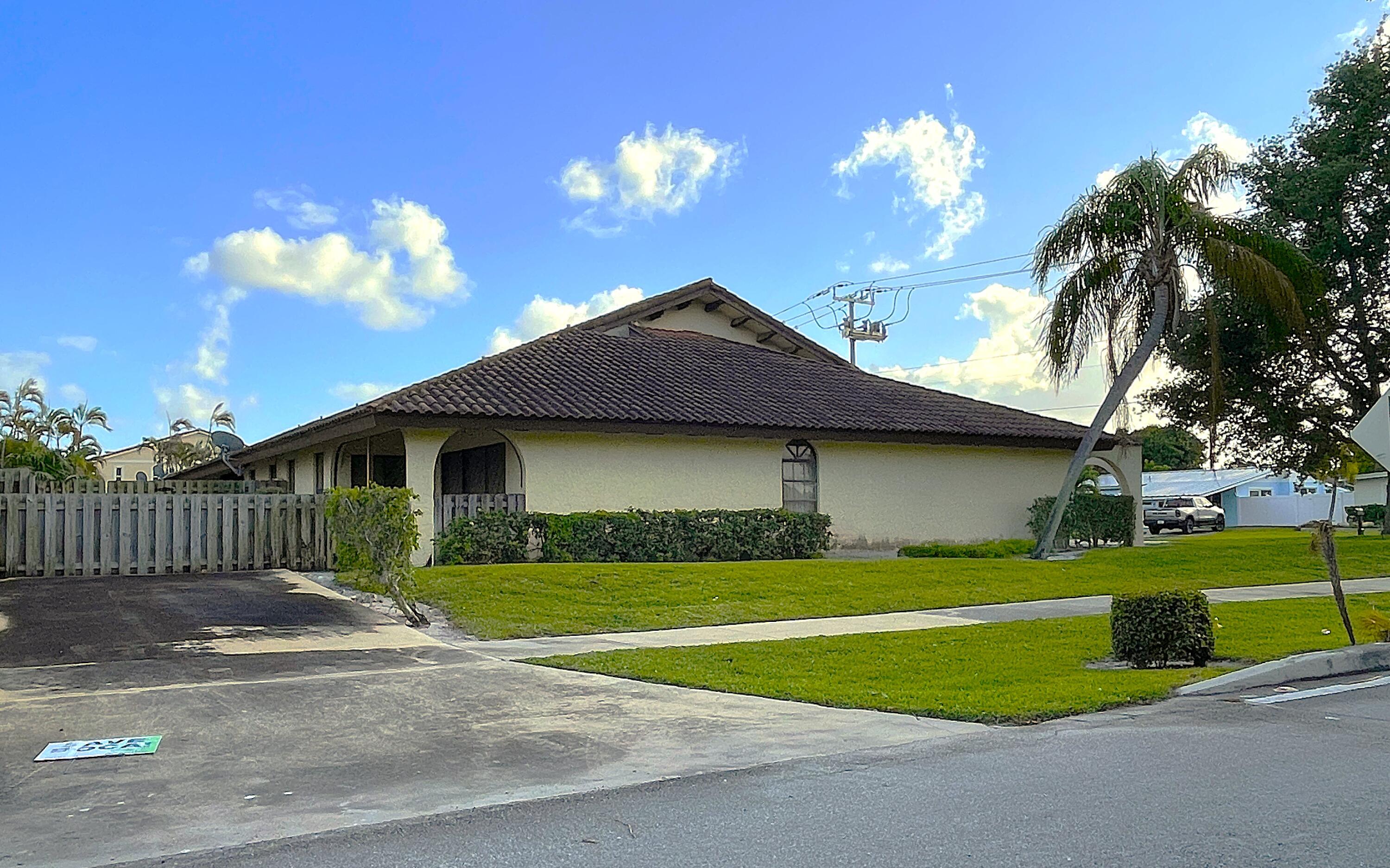 4398 NE 5th Avenue 5