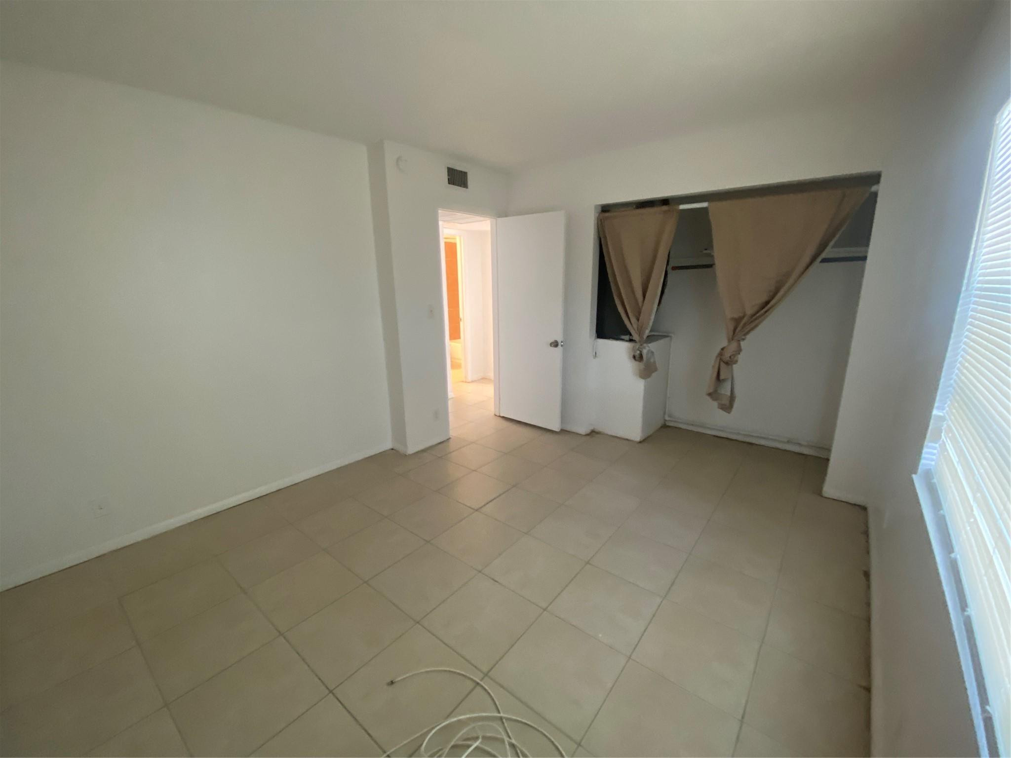 Ft Lauderdale Estates 76- - Residential Income