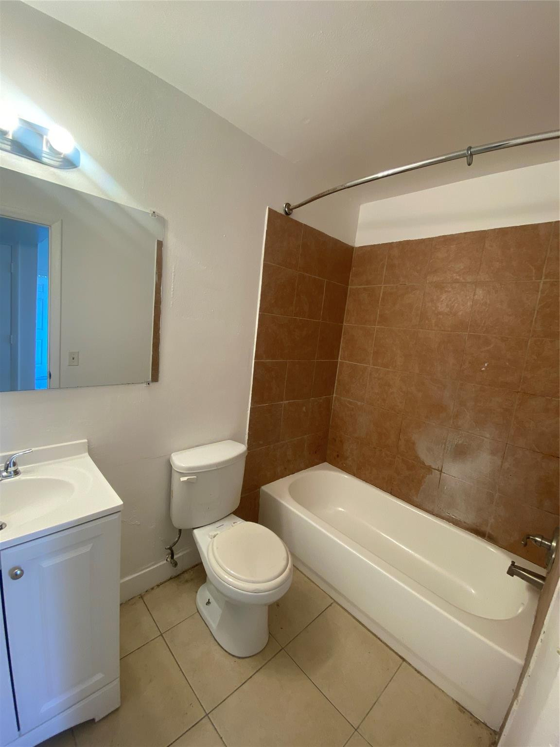 Ft Lauderdale Estates 76- - Residential Income