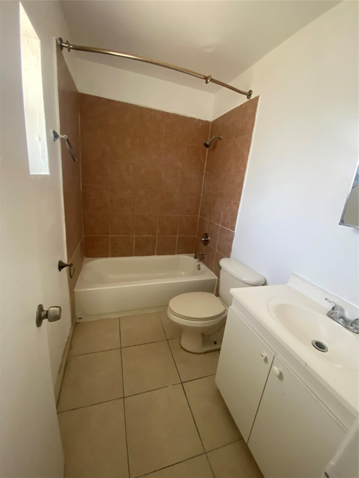 Ft Lauderdale Estates 76- - Residential Income