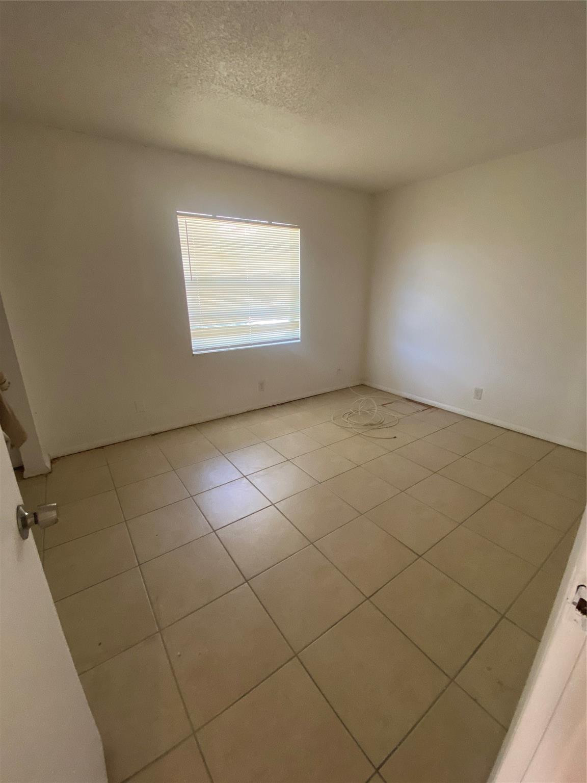 Ft Lauderdale Estates 76- - Residential Income