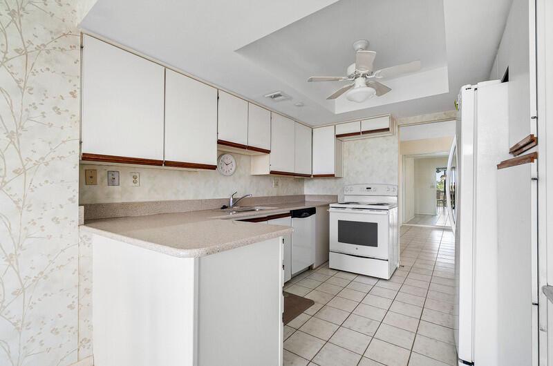 LANDS OF THE PRESIDENT/CO - Residential