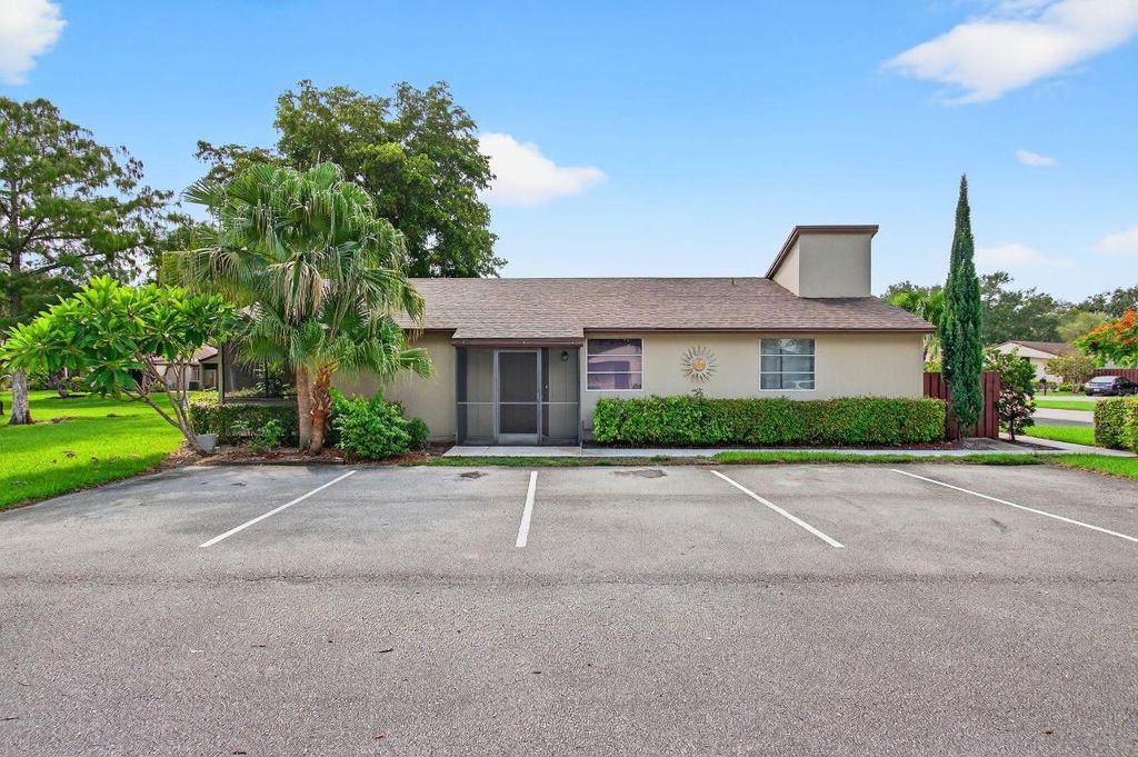 Photo of 11609 Orange Blossom Lane, Boca Raton, FL 33428 (MLS # R11111153)
