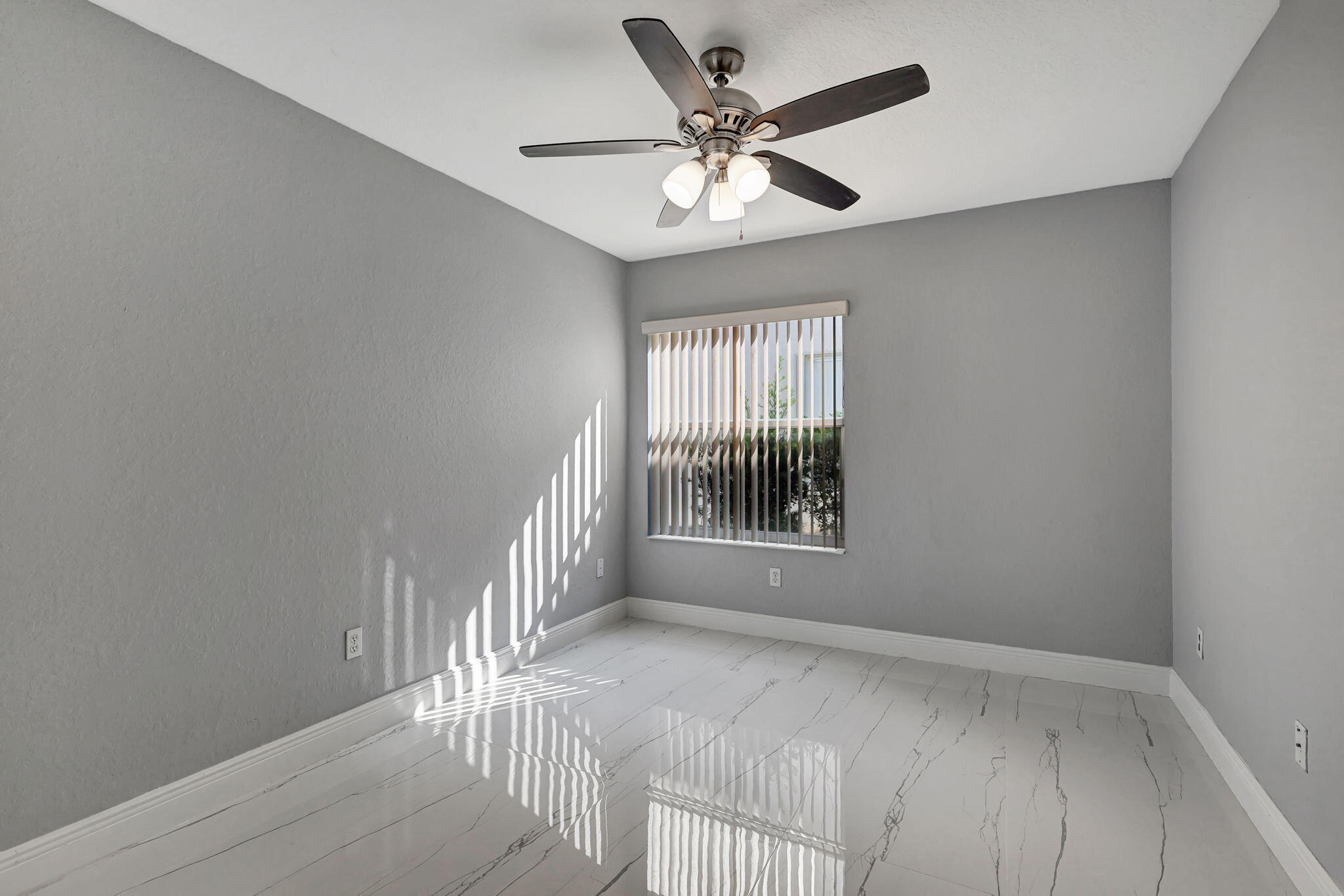 ISLES AT WELLINGTON 1 - Residential Lease