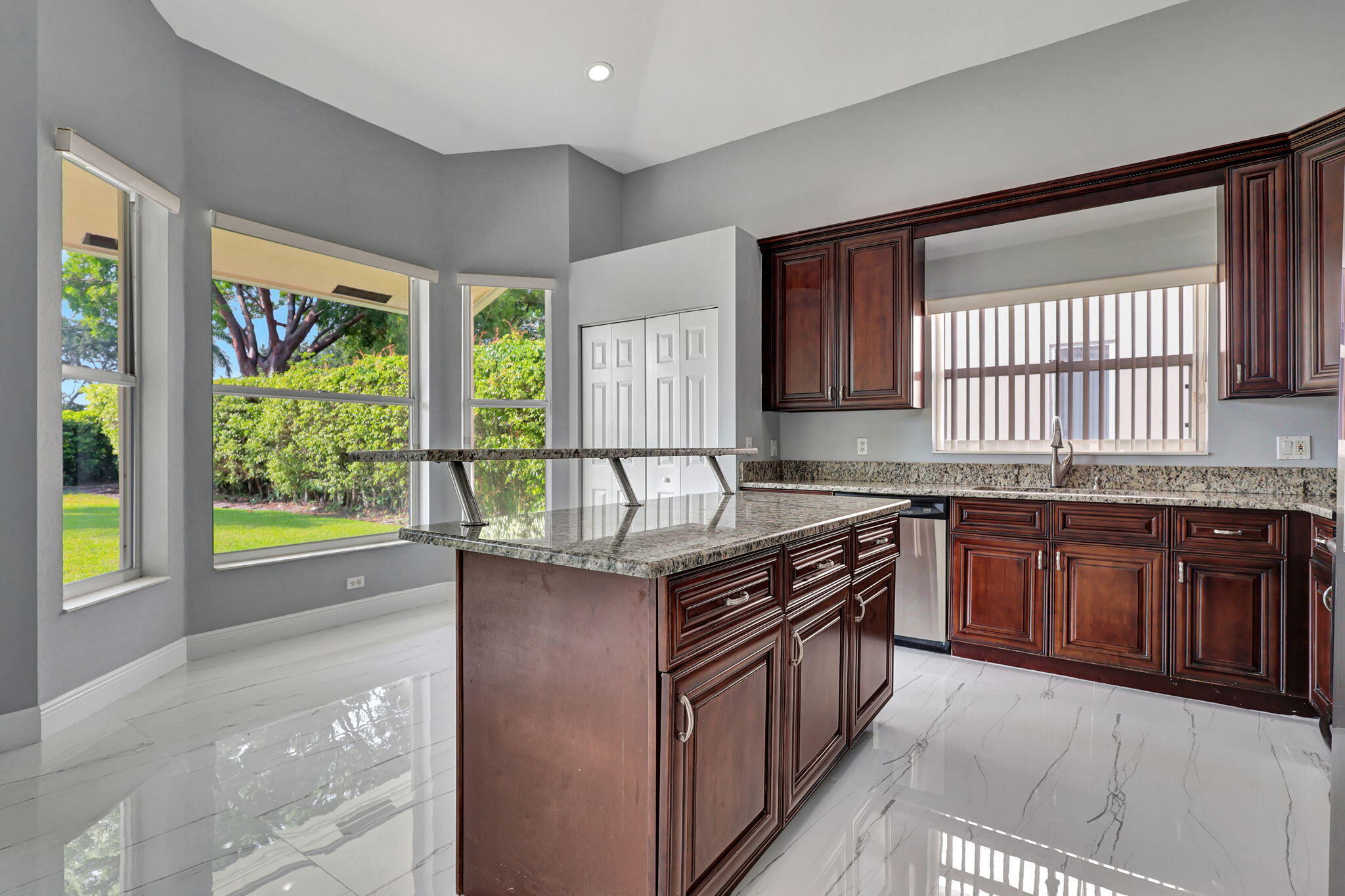 ISLES AT WELLINGTON 1 - Residential Lease