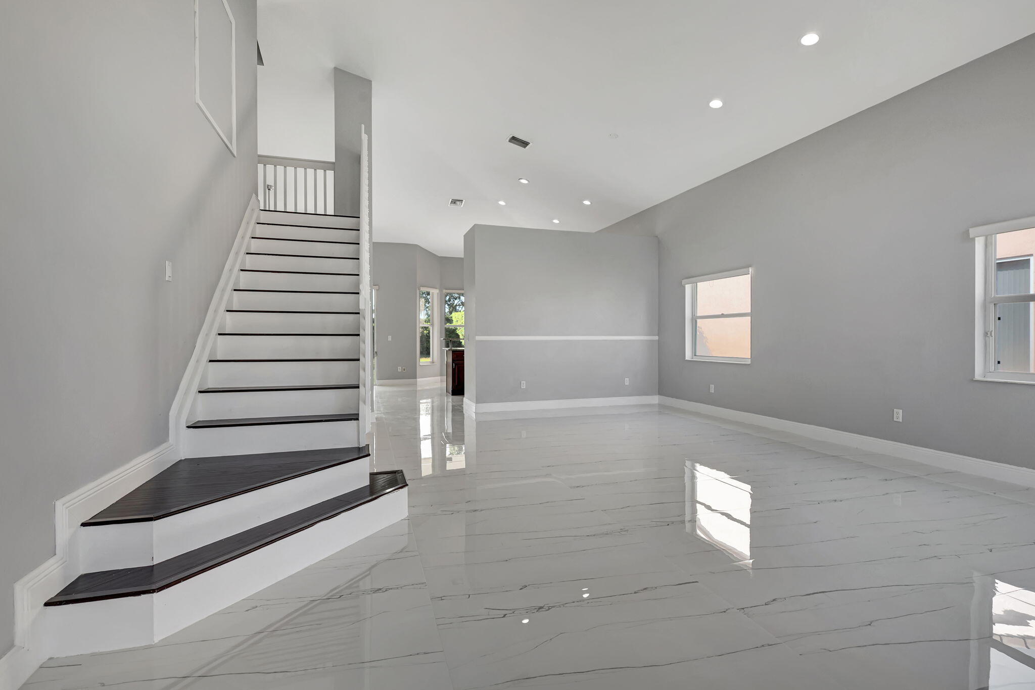ISLES AT WELLINGTON 1 - Residential Lease