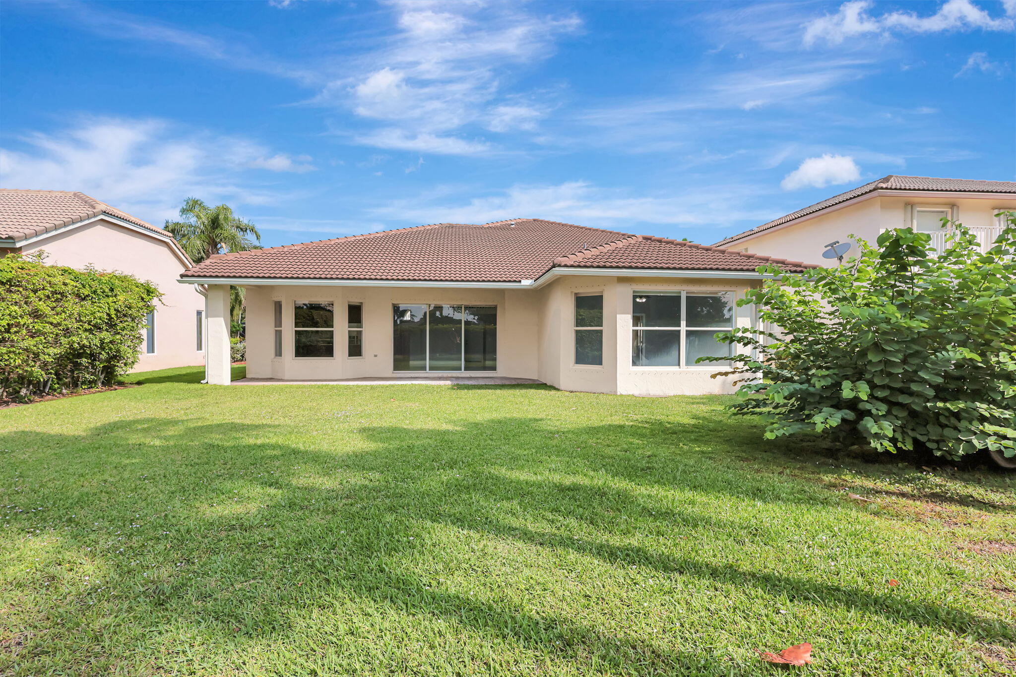 ISLES AT WELLINGTON 1 - Residential Lease