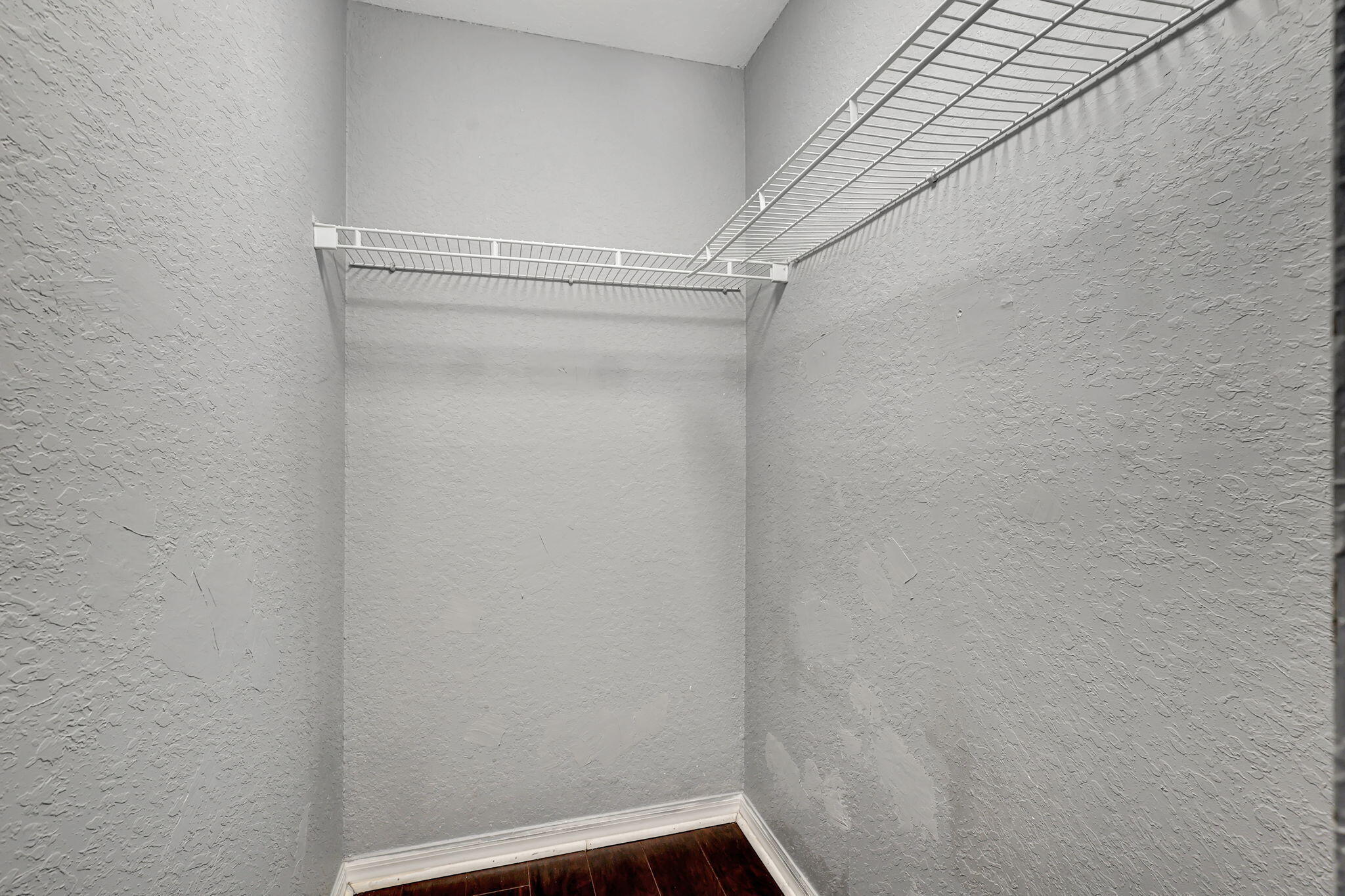 ISLES AT WELLINGTON 1 - Residential Lease