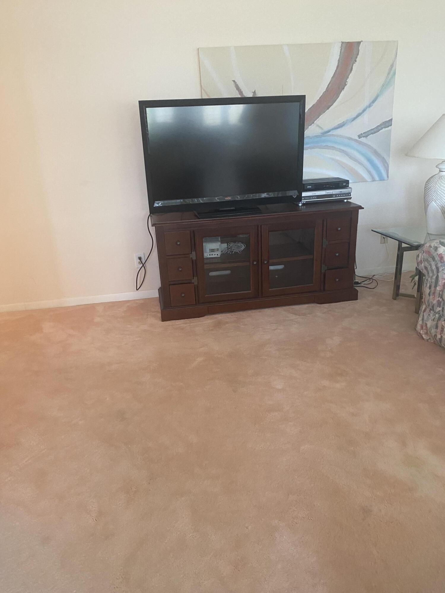 MAYFAIR HOUSE CONDO - Residential Lease
