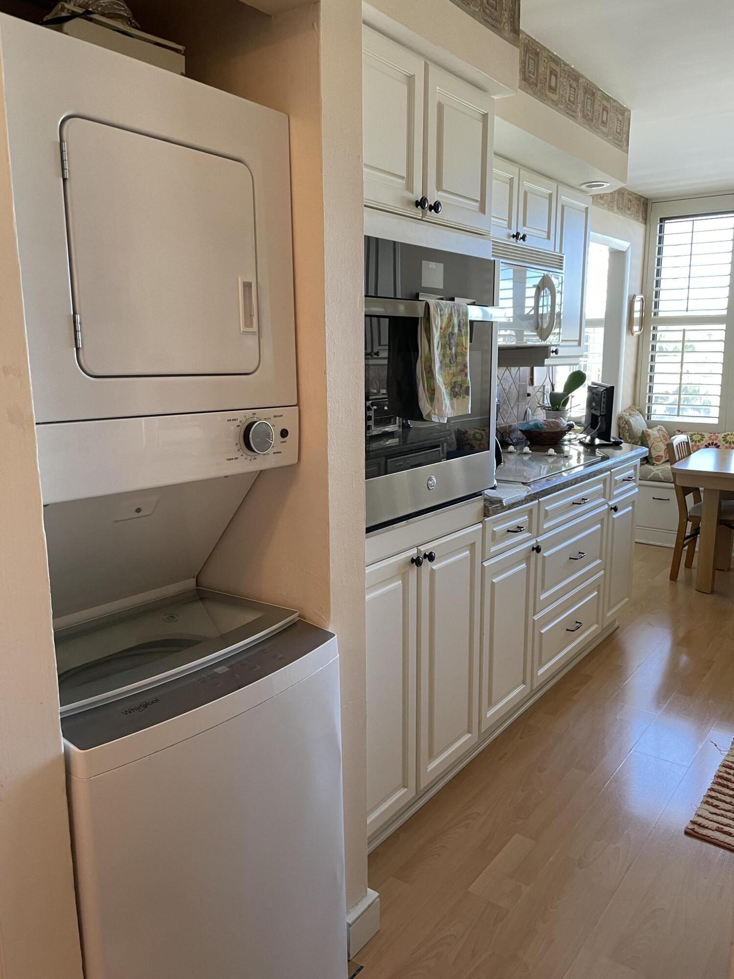 MAYFAIR HOUSE CONDO - Residential Lease