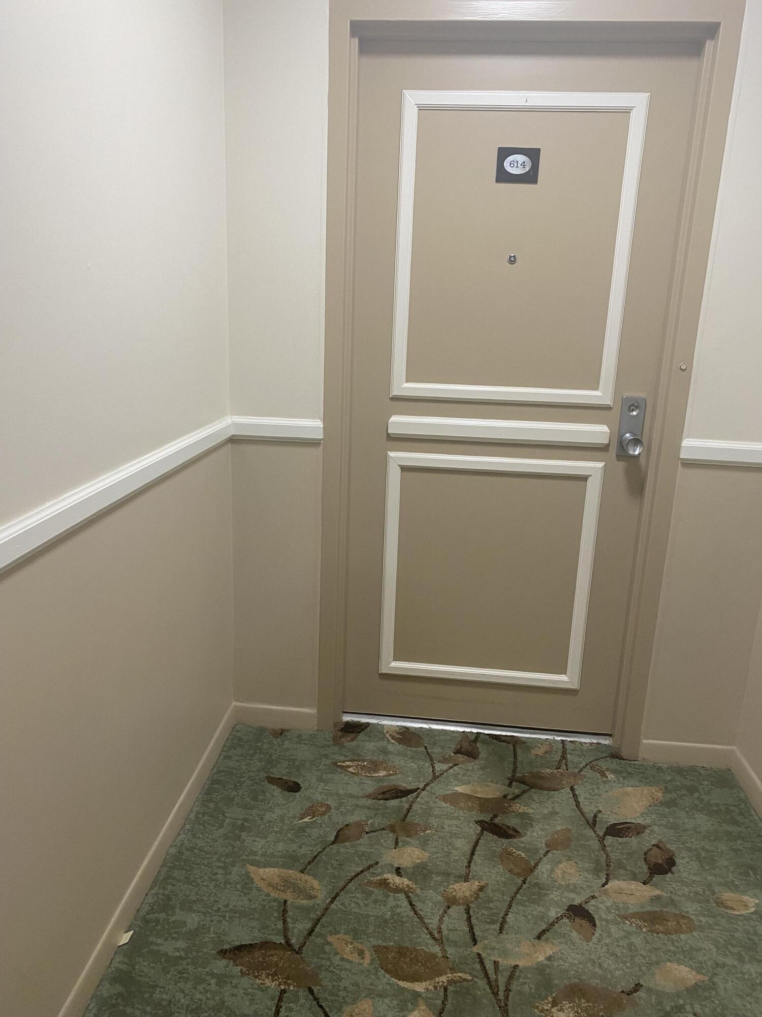 MAYFAIR HOUSE CONDO - Residential Lease