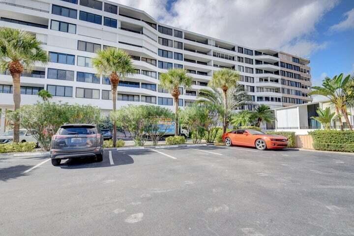 MAYFAIR HOUSE CONDO - Residential Lease