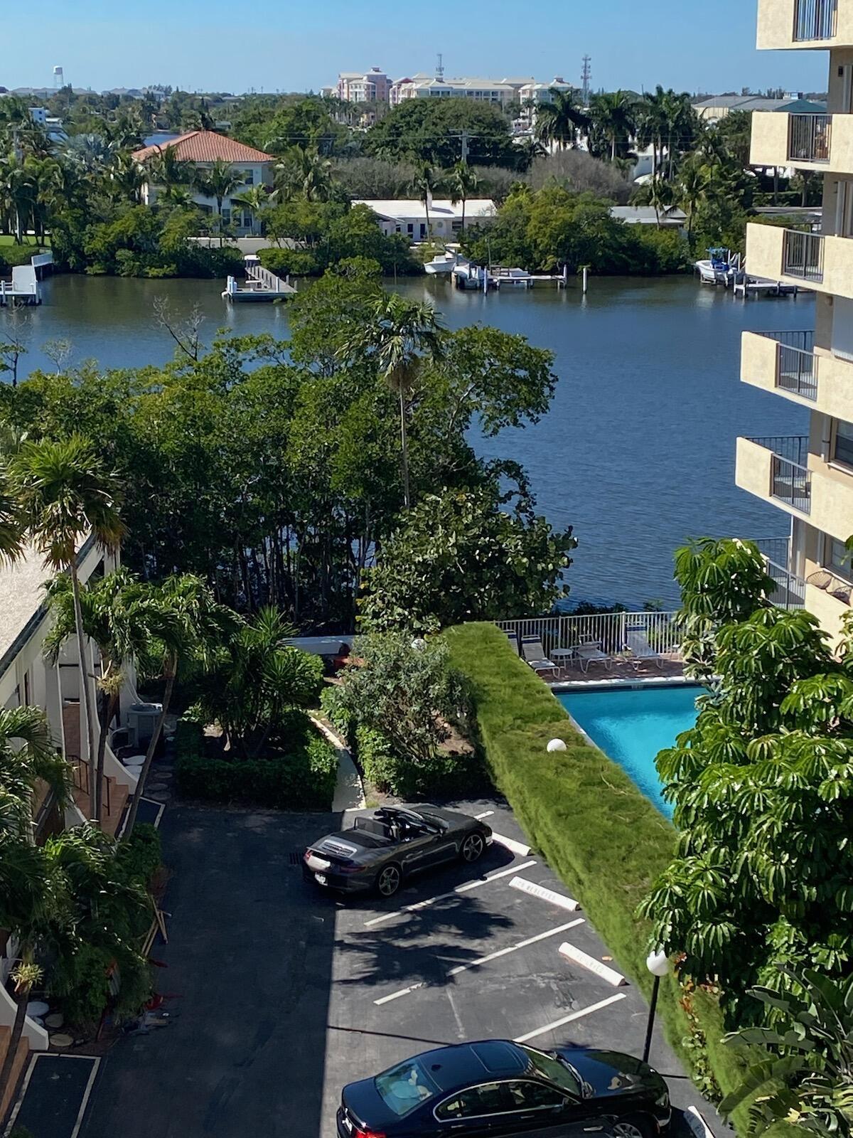 MAYFAIR HOUSE CONDO - Residential Lease