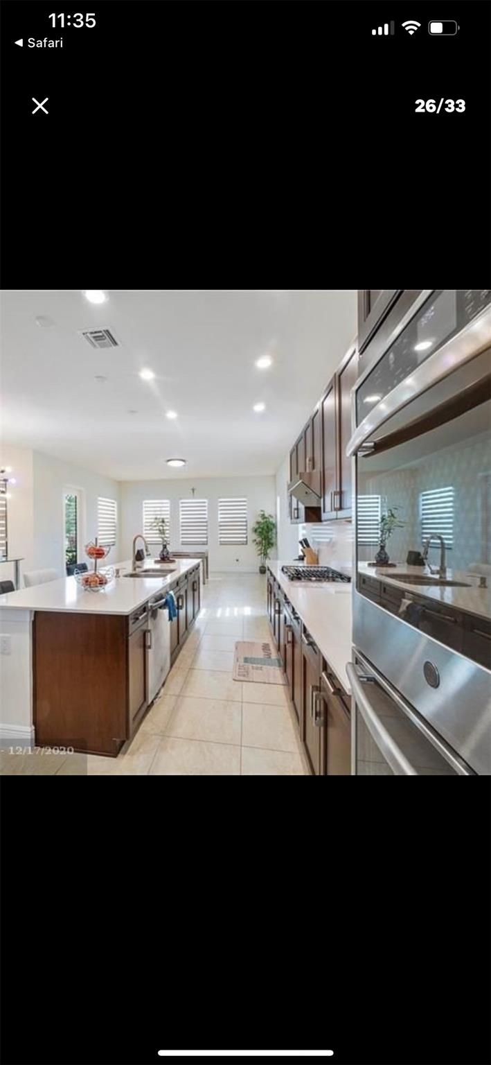Parkland Bay 183-49 B - Residential