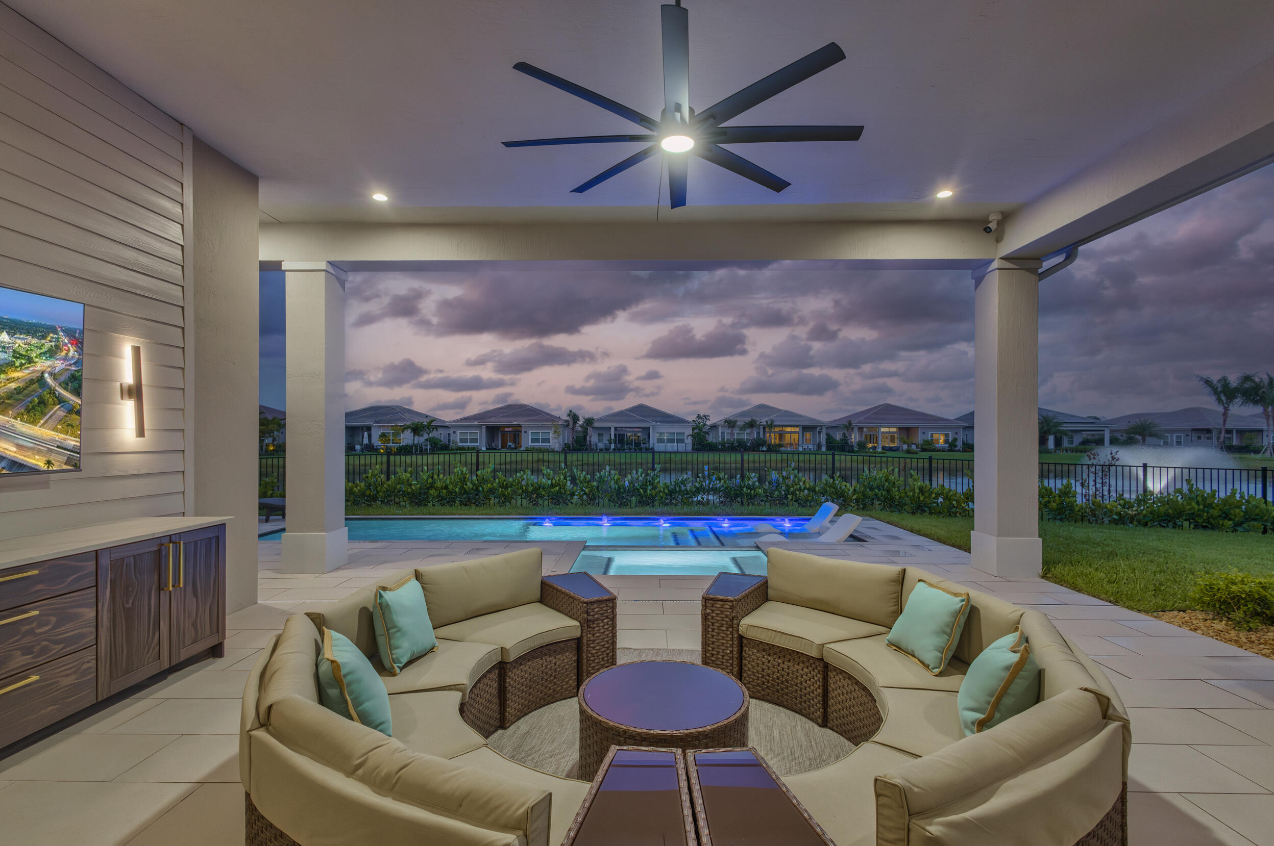 Avenir - Regency - Residential