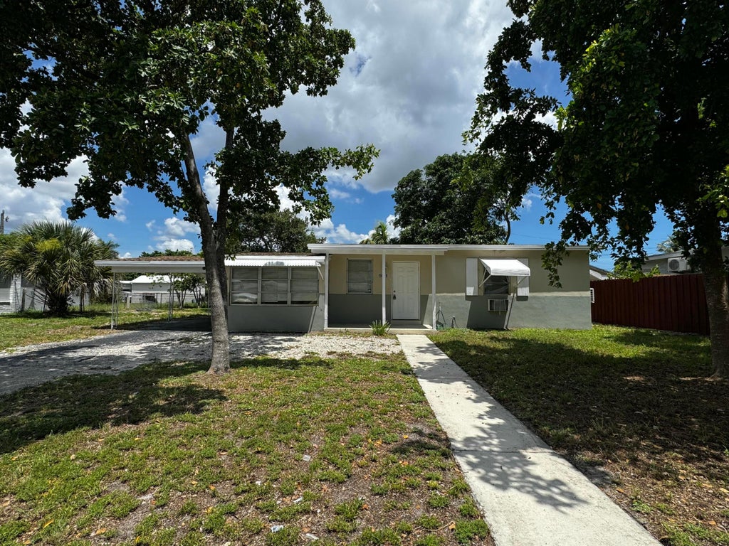 Photo of 1681 NE 51ST Court, Pompano Beach, FL 33064 (MLS # B26063491)