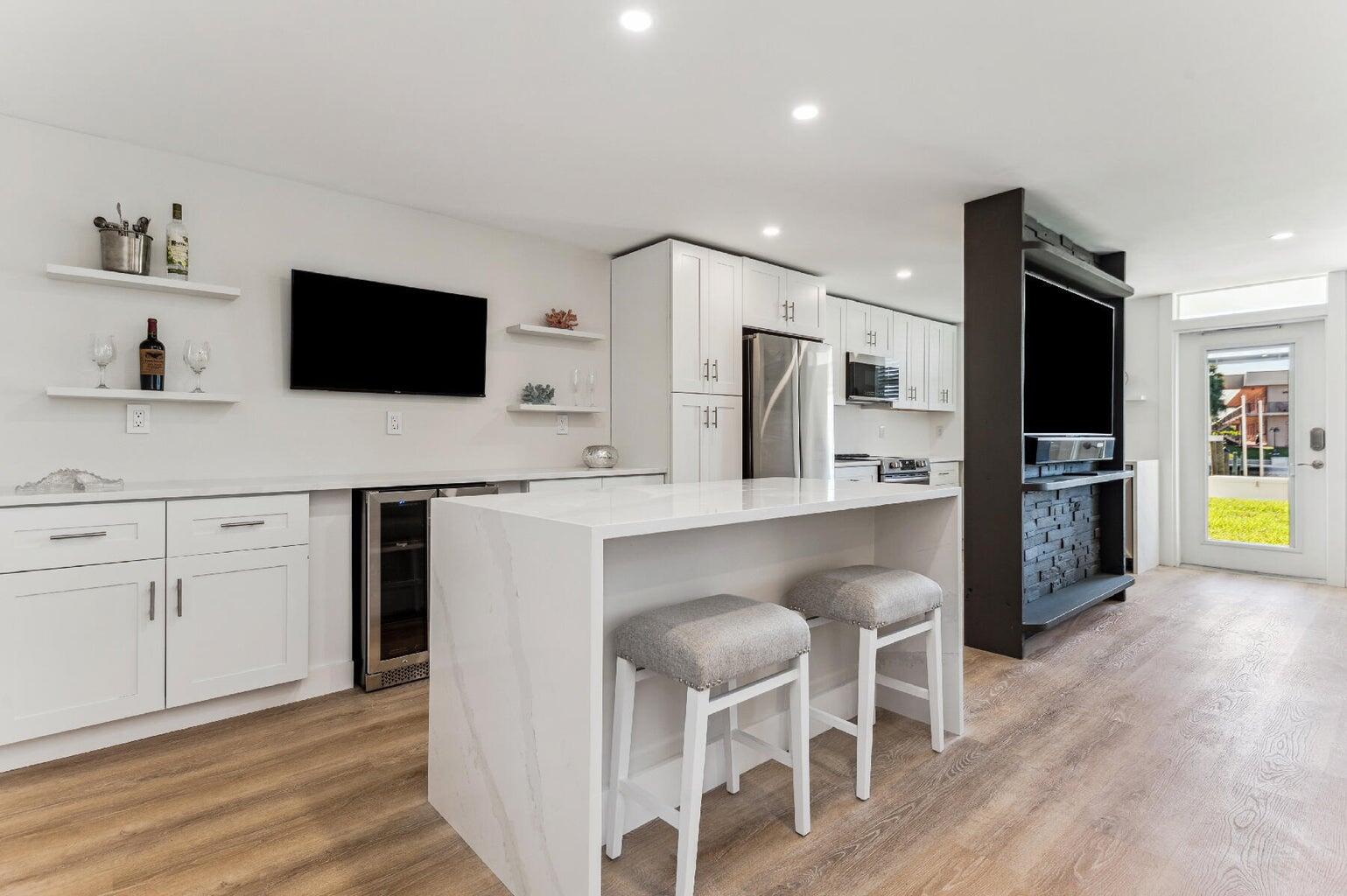 108 Paradise Harbour Boulevard 107