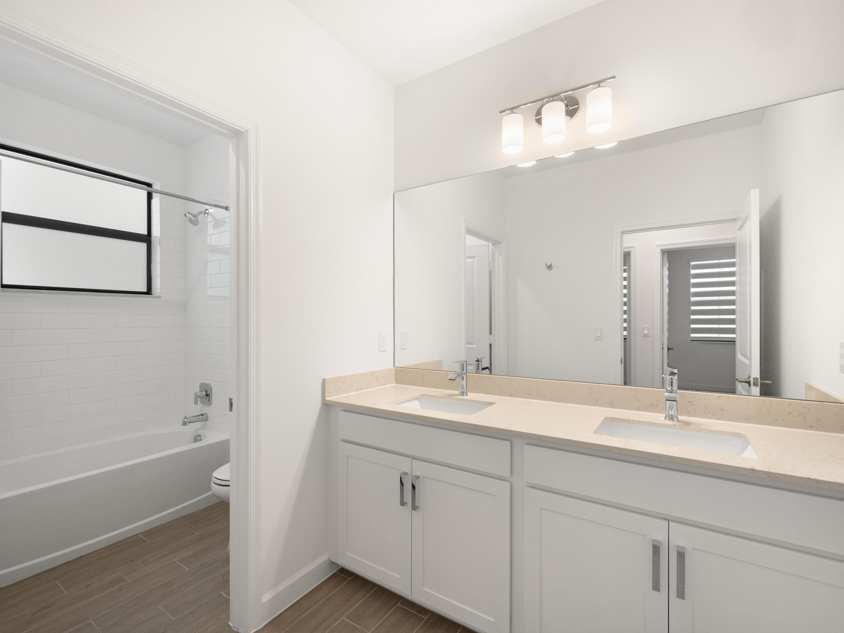 CRESTWOOD NORTH - Residential