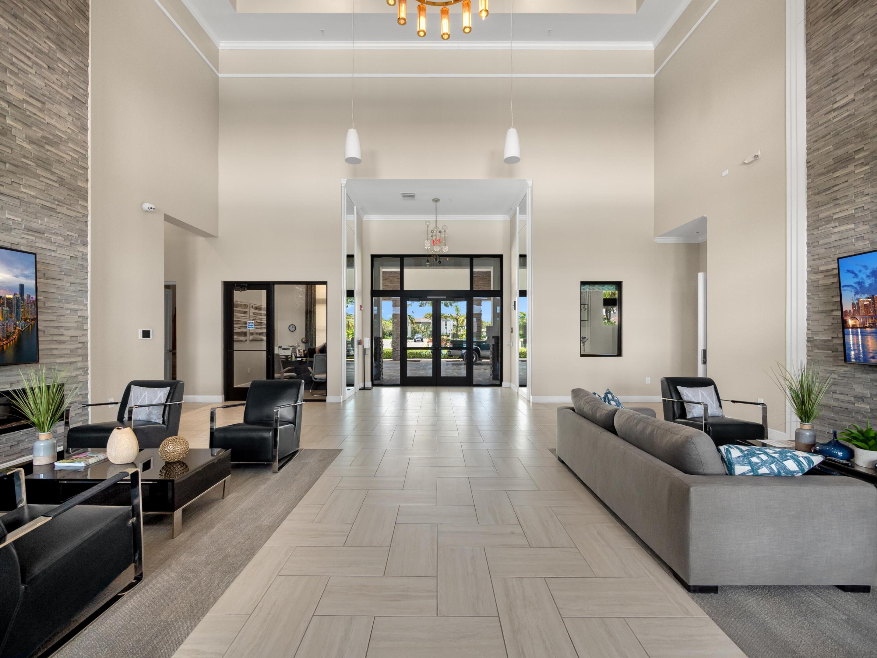 CRESTWOOD NORTH - Residential