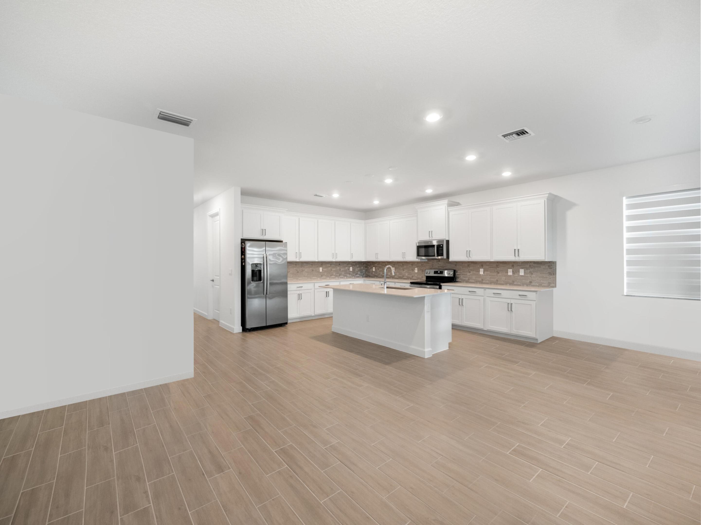 CRESTWOOD NORTH - Residential