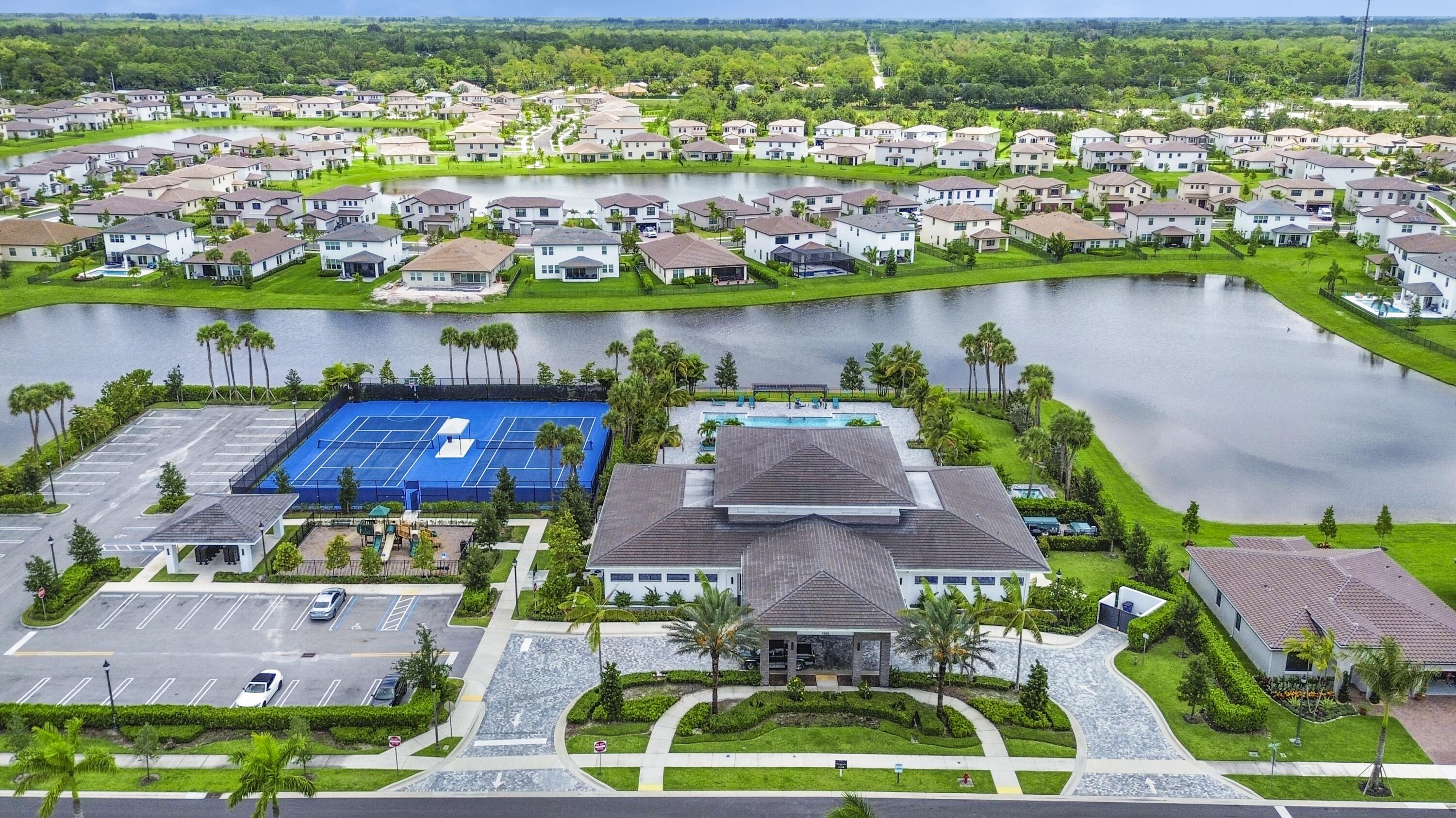 CRESTWOOD NORTH - Residential