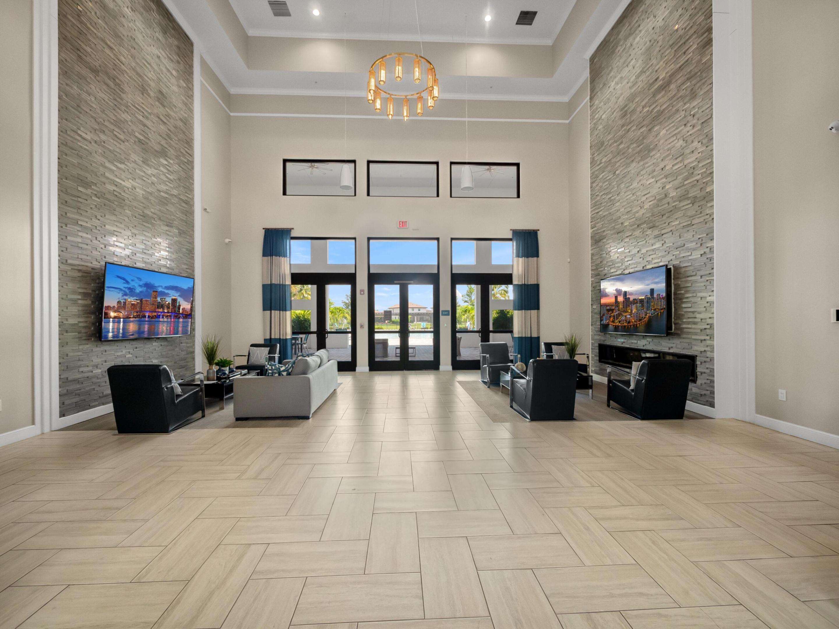 CRESTWOOD NORTH - Residential