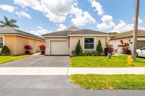 14850 SW 70th Pl Davie FL 33331