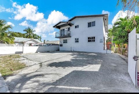 429 NW 10th Ave Miami FL 33128