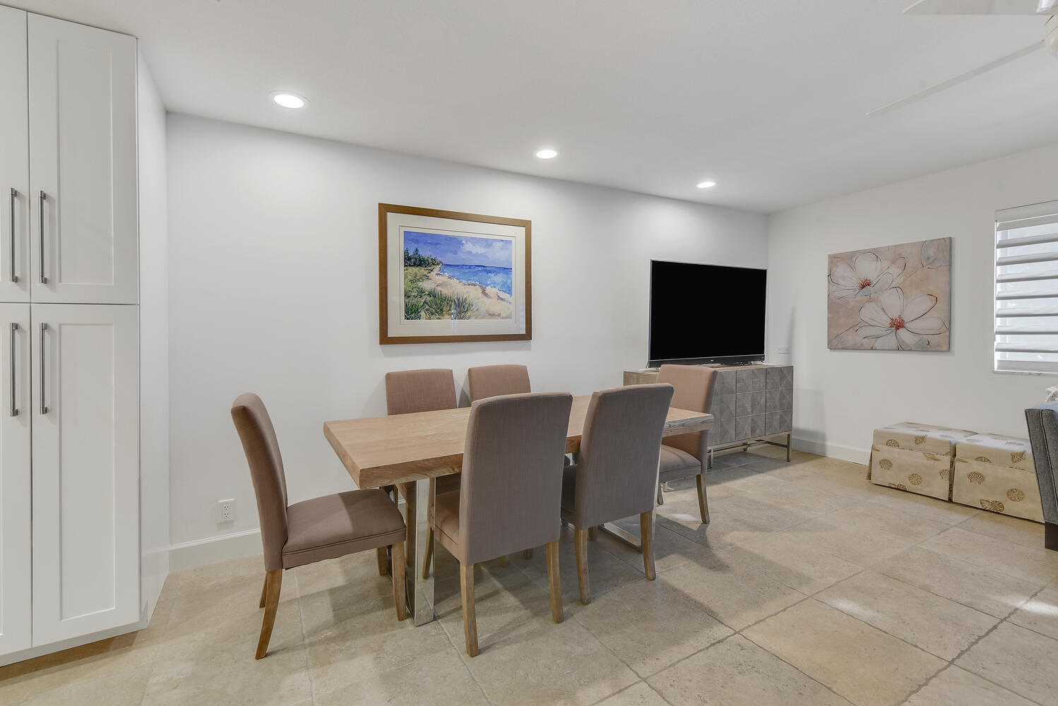 250 S Ocean Boulevard 275