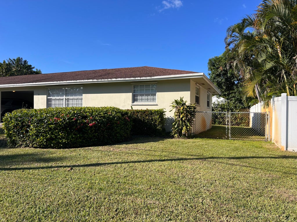 Photo of 1821 Wheeler Road, North Palm Beach, FL 33408 (MLS # R10997330)