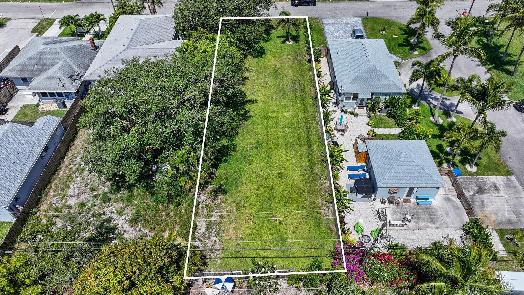 MANTYHARJU LANTANA - Land