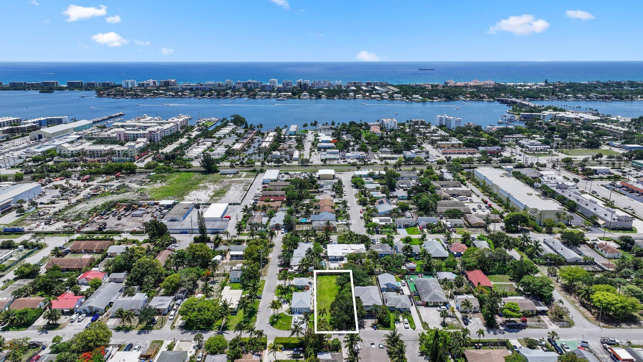 MANTYHARJU LANTANA - Land