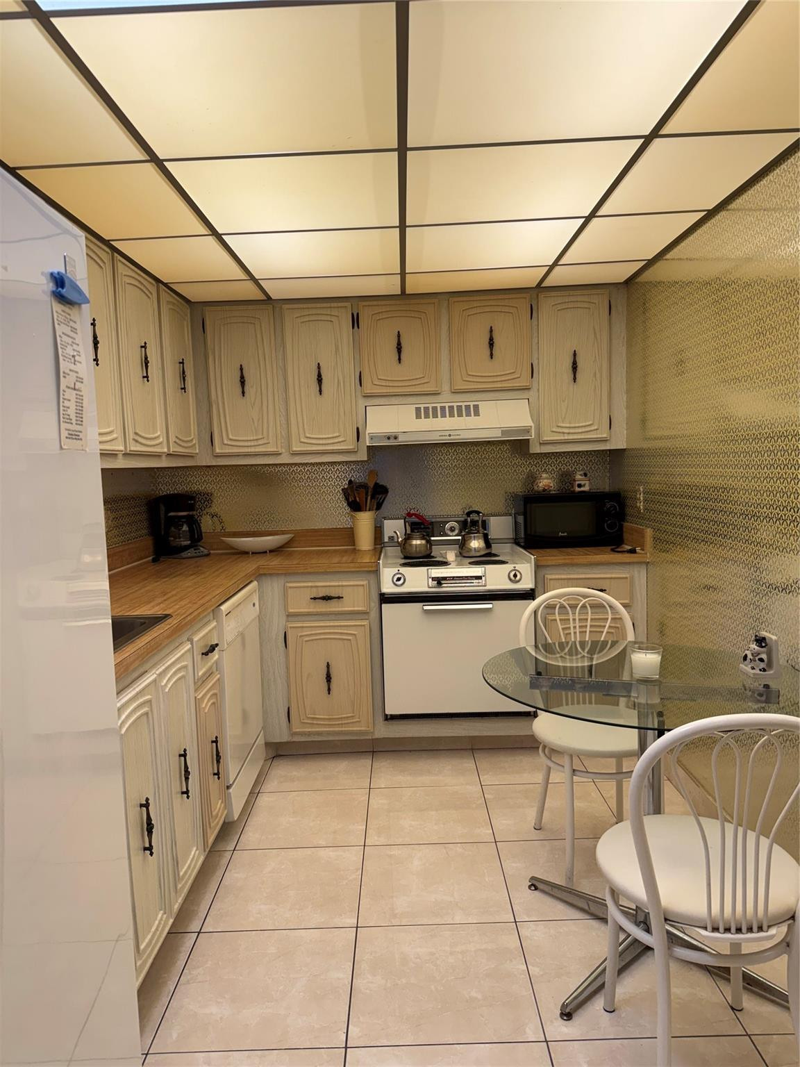 Pompano Beach Club North - Residential Lease