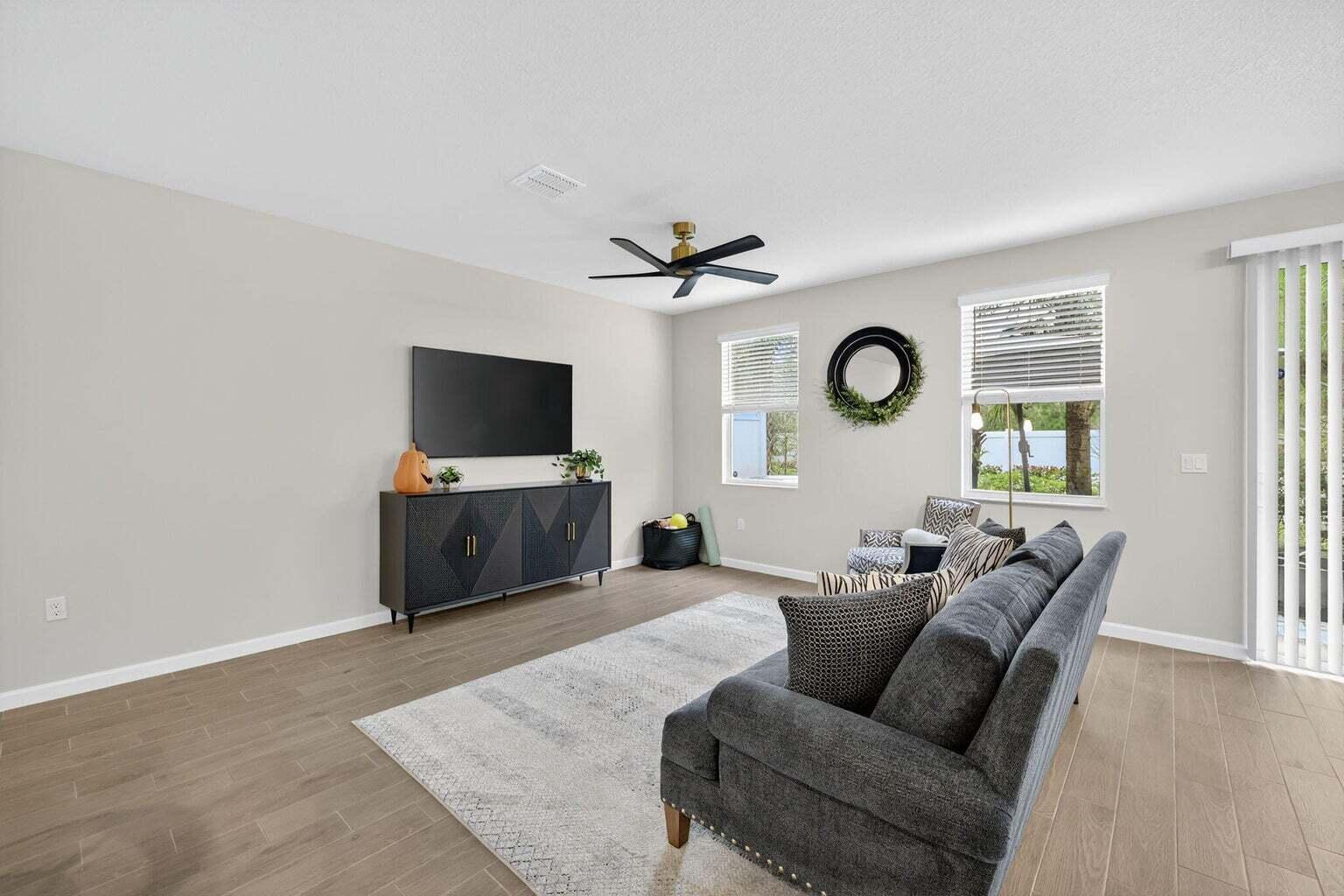 Edgewater Pointe - Residential Lease