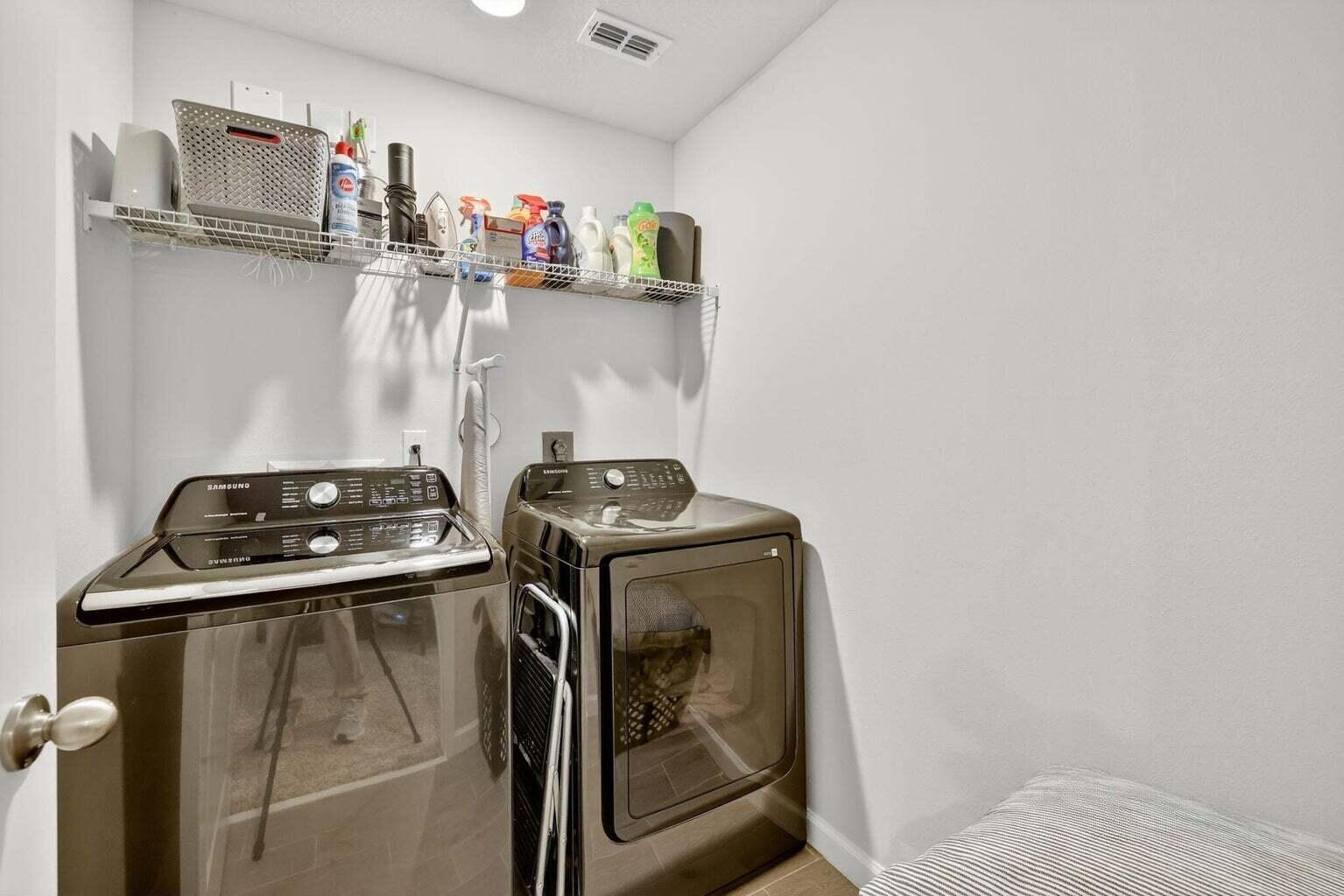 Edgewater Pointe - Residential Lease