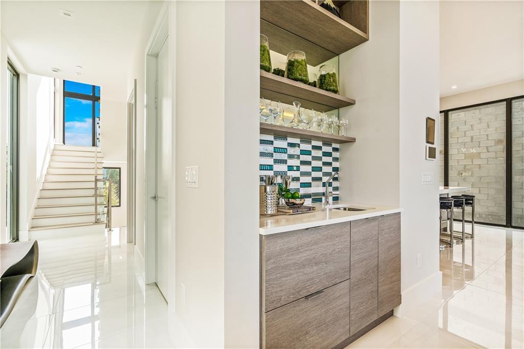 SUNSET BEACH - Residential