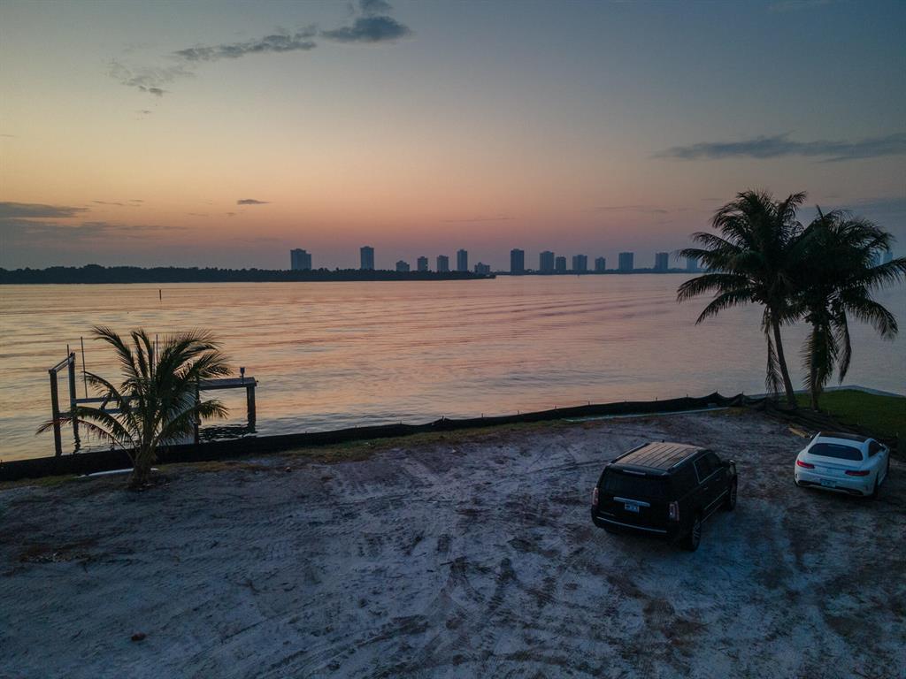 PALM BEACH LAKE WORTH EST - Residential