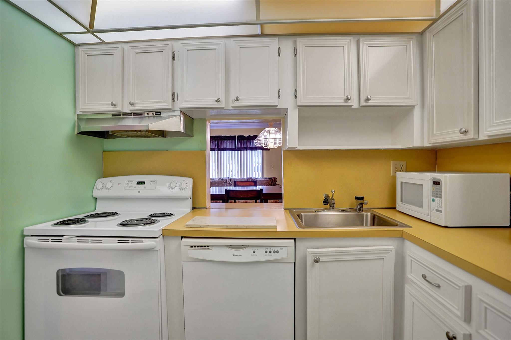 Oakbrook Village - Residential