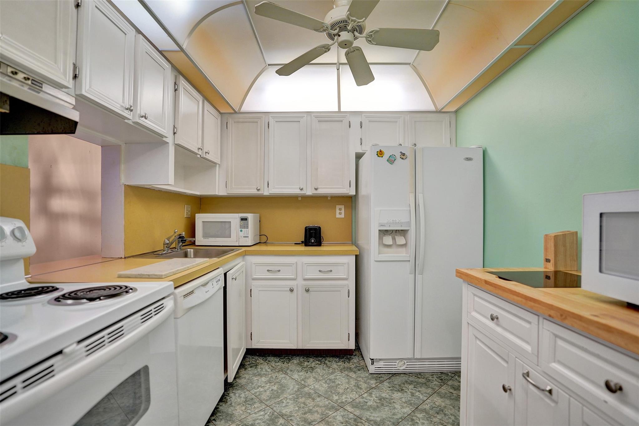 Oakbrook Village - Residential