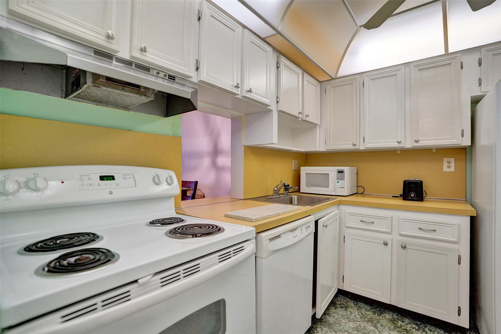 Oakbrook Village - Residential